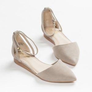 Seychelles Plateau City Flats in Light Grey